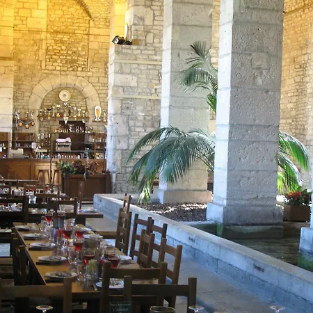 Restaurant De L'abbaye מלון